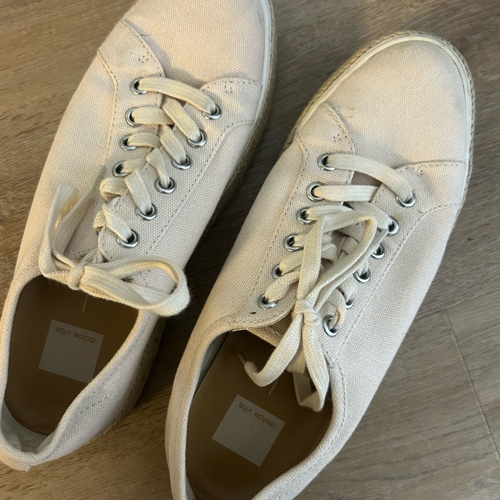 Dolce Vita Cream Sneakers - 8.5 - worn once